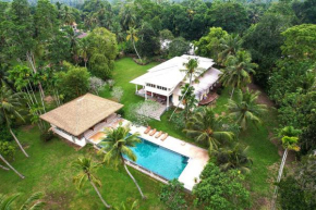 Villa Amber Llama - Thalpe, Galle